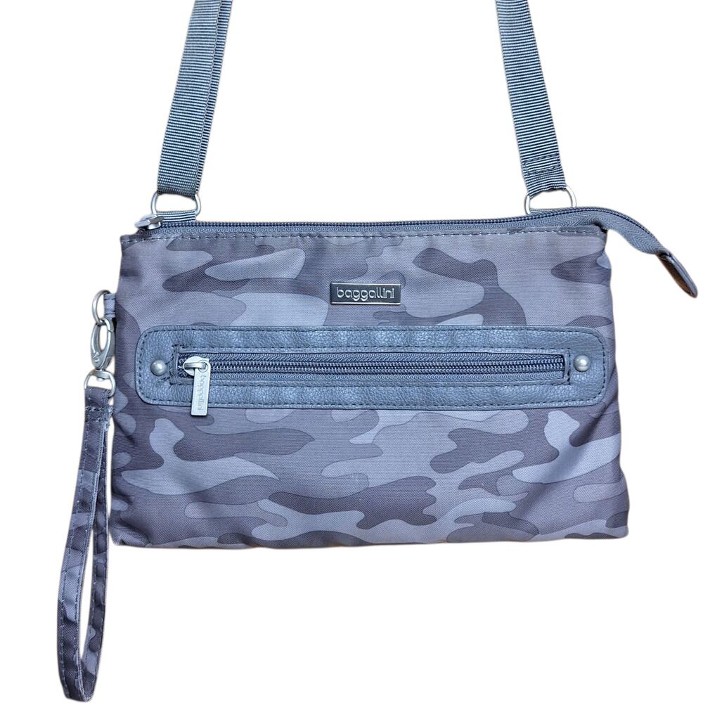 Baggallini Camouflage mini crossbody wallet purse travel nylon durable outdoor